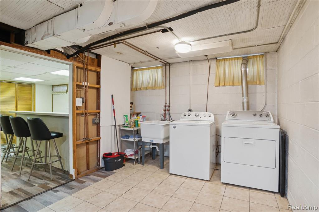 540 N York Street, Dearborn, MI 48128 — Photo 36