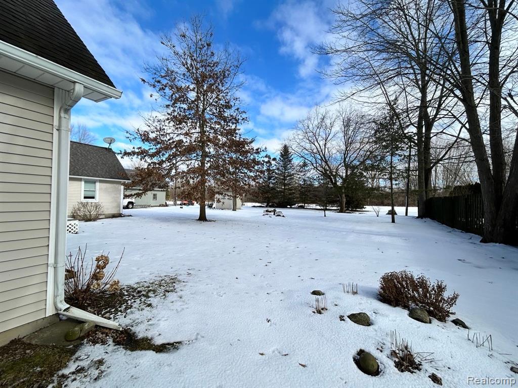7255 SAINT CLAIR Avenue, MI — Photo 5