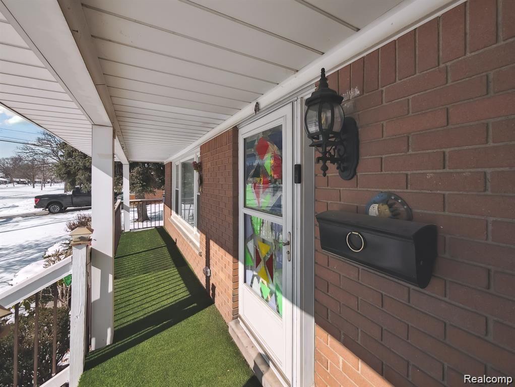 664 BUCKINGHAM Avenue, Lincoln Park, MI 48146 — Photo 5