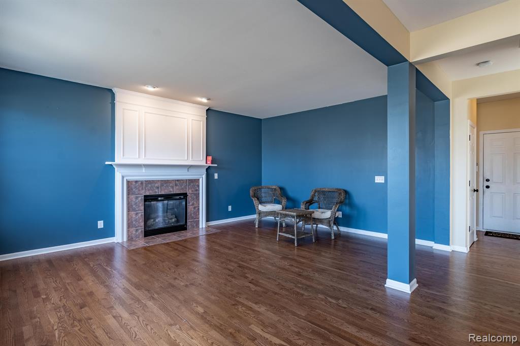 9535 GLENHILL Drive, Ypsilanti, MI 48198 — Photo 14