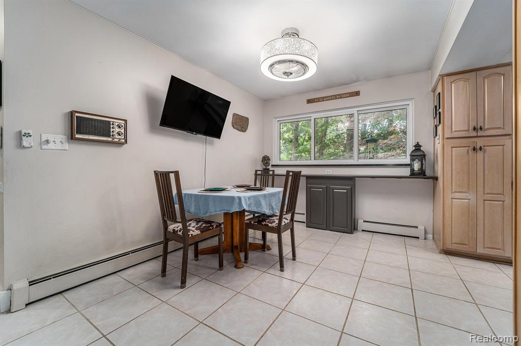 4729 Curtis Lane, Clarkston, MI — Photo 11