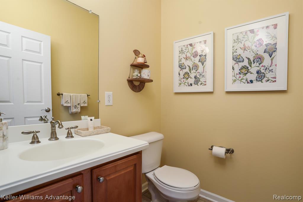 5164 Mesa Drive, Shelby Twp, MI 48316 — Photo 19