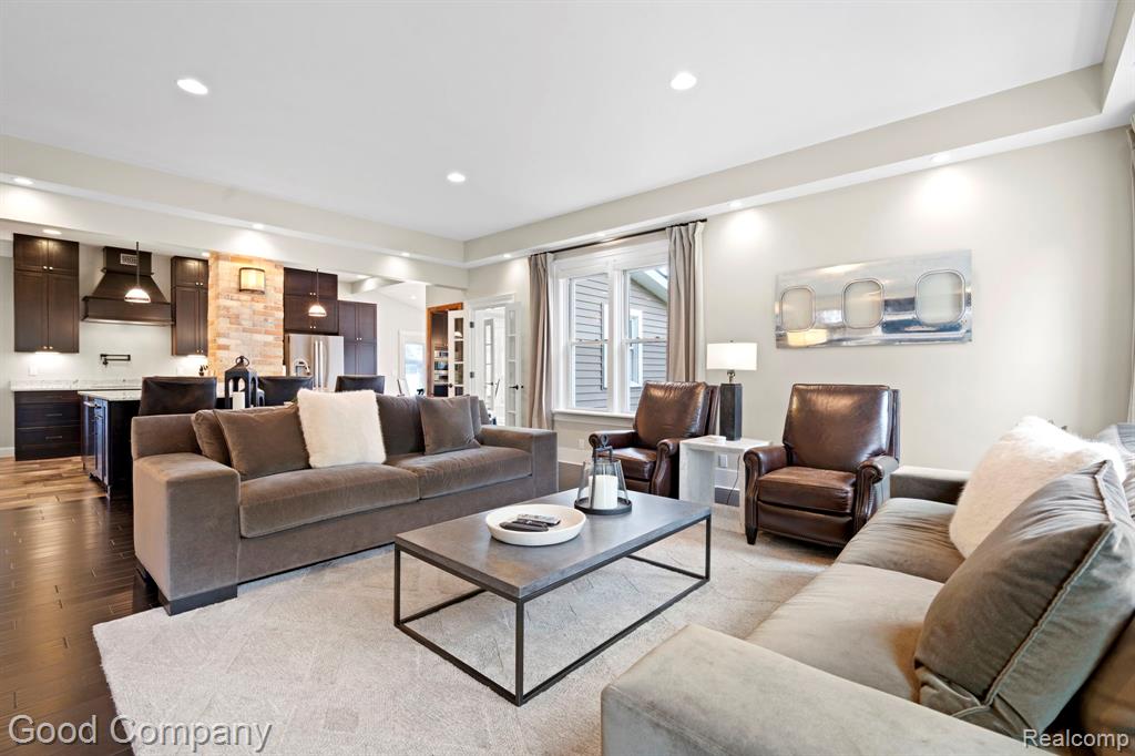 612 N LAKESHORE Drive, Ludington, MI 49431 — Photo 10