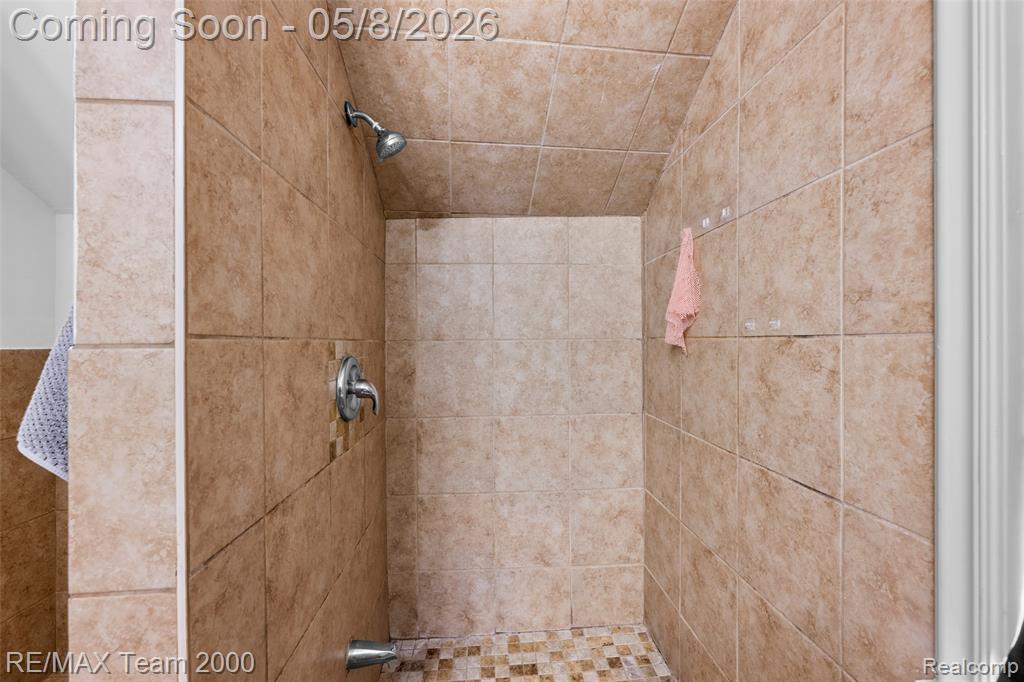 7121 Pinehurst Street, Dearborn, MI 48126 — Photo 25