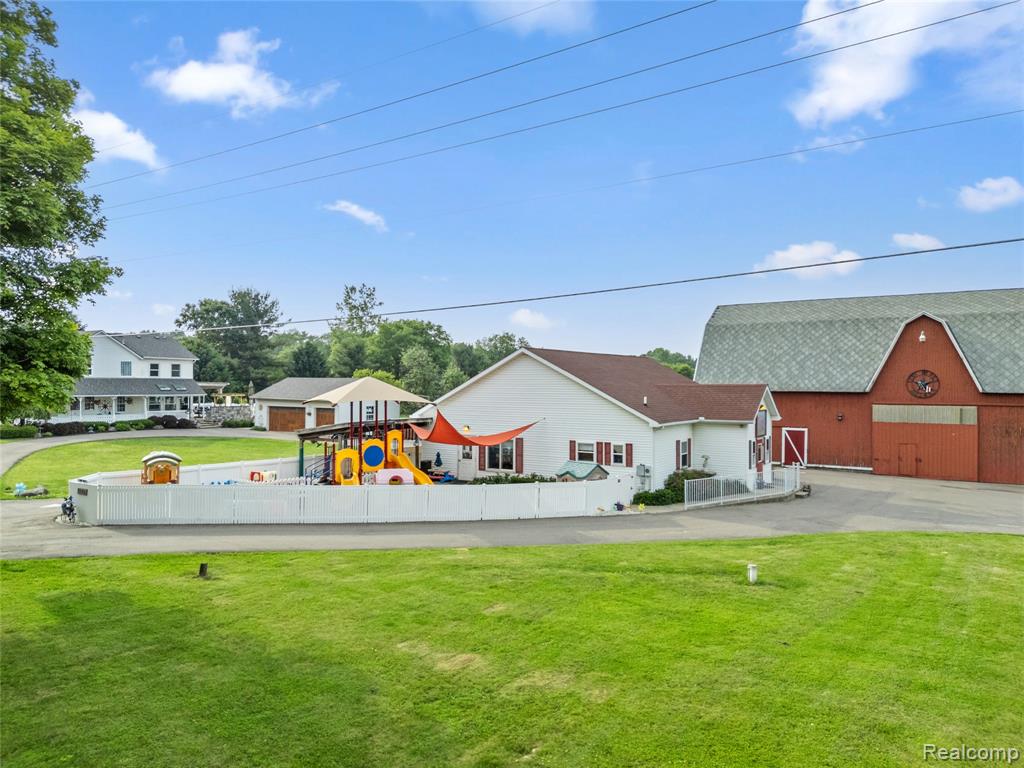 7739 Clyde Road, Fenton, MI 48430 — Photo 68