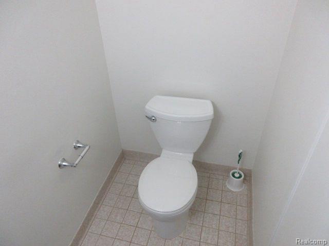 1835 BRENTWOOD Drive, Troy, MI 48098 — Photo 9