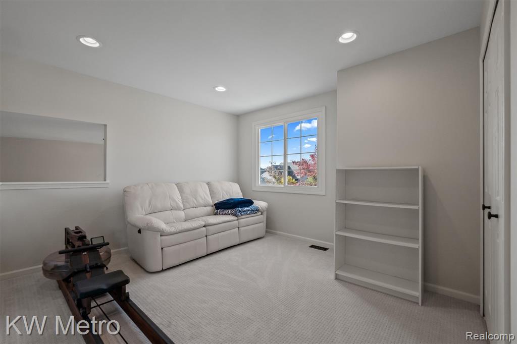 45914 Portsville Drive, Macomb, MI 48044 — Photo 34