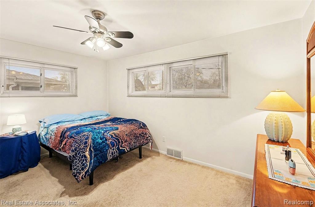 9219 Melrose Street, Livonia, MI 48150 — Photo 6