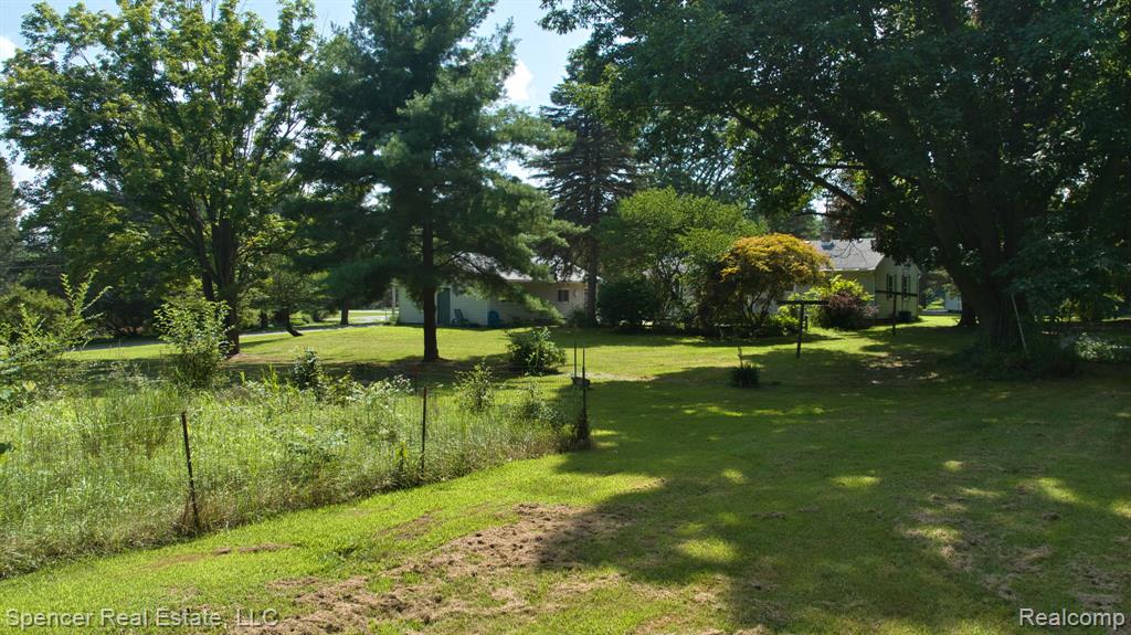 2750 College Road, Holt, MI 48842 — Photo 13