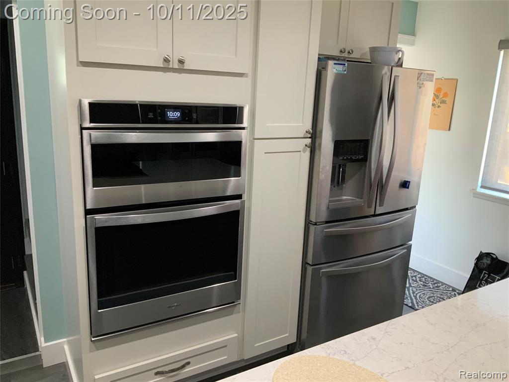 9130 E Bassett Court, Livonia, MI 48150 — Photo 33