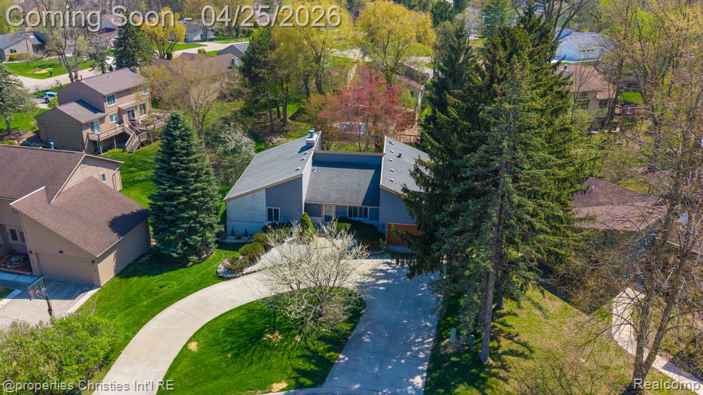 7573 Ashburton Court, West Bloomfield, MI — Photo 11