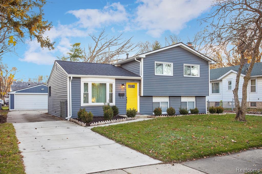 430 DEVILLEN Avenue, Royal Oak, MI 48073 — Photo 2