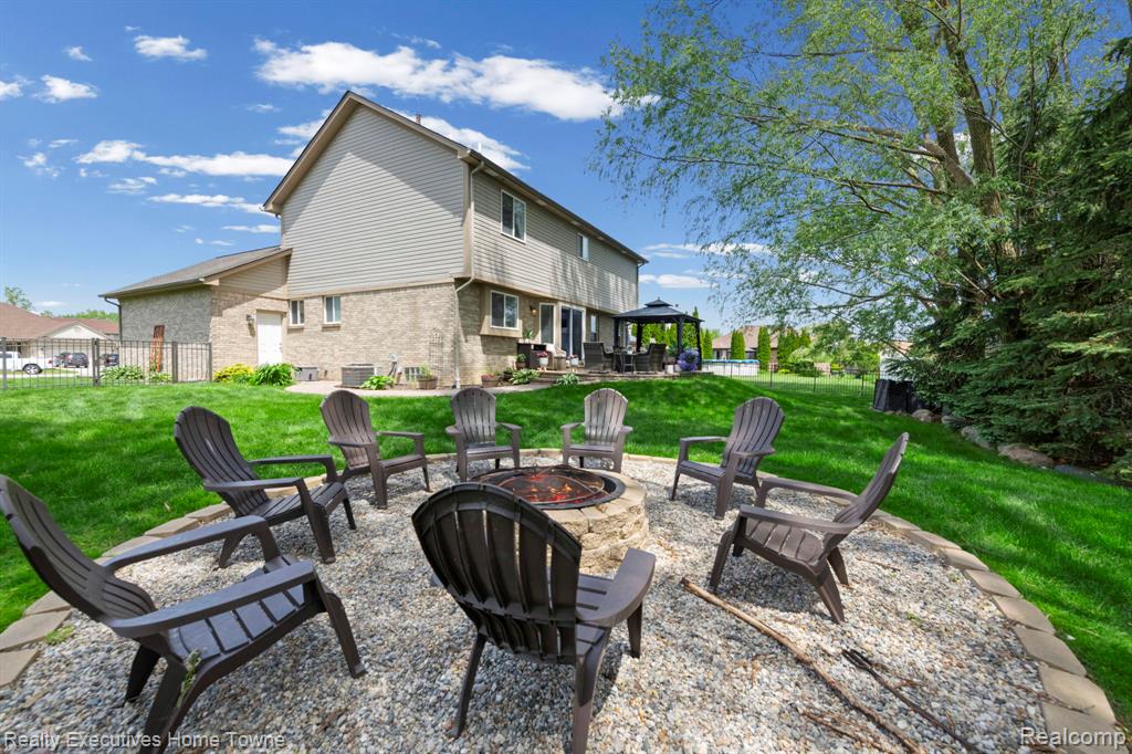 30786 Bramble Court, Chesterfield, MI — Photo 37