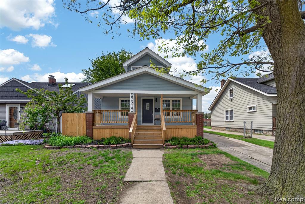 23313 Carlisle Avenue, Hazel Park, MI 48030 — Photo 2