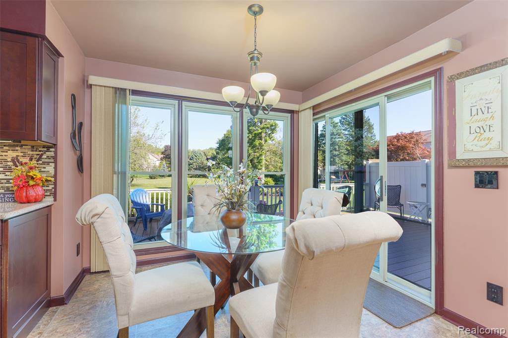 47582 Fox Court, Canton, MI 48187 — Photo 13