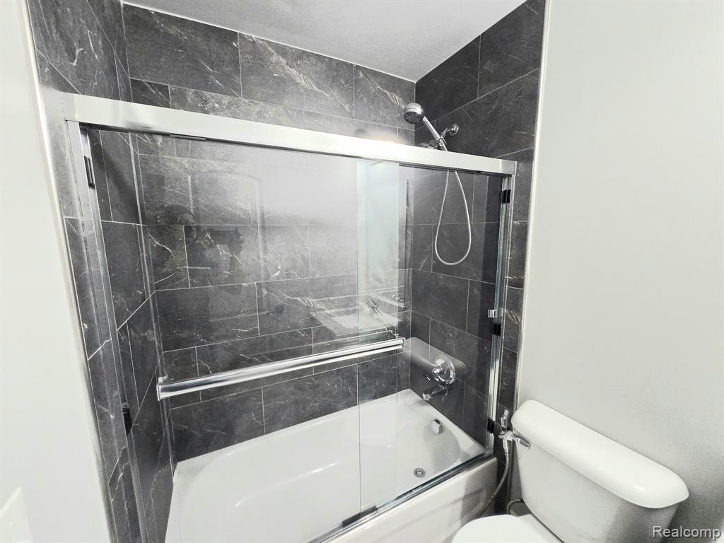 15342 Amberfield Drive, Macomb, MI 48042 — Photo 35