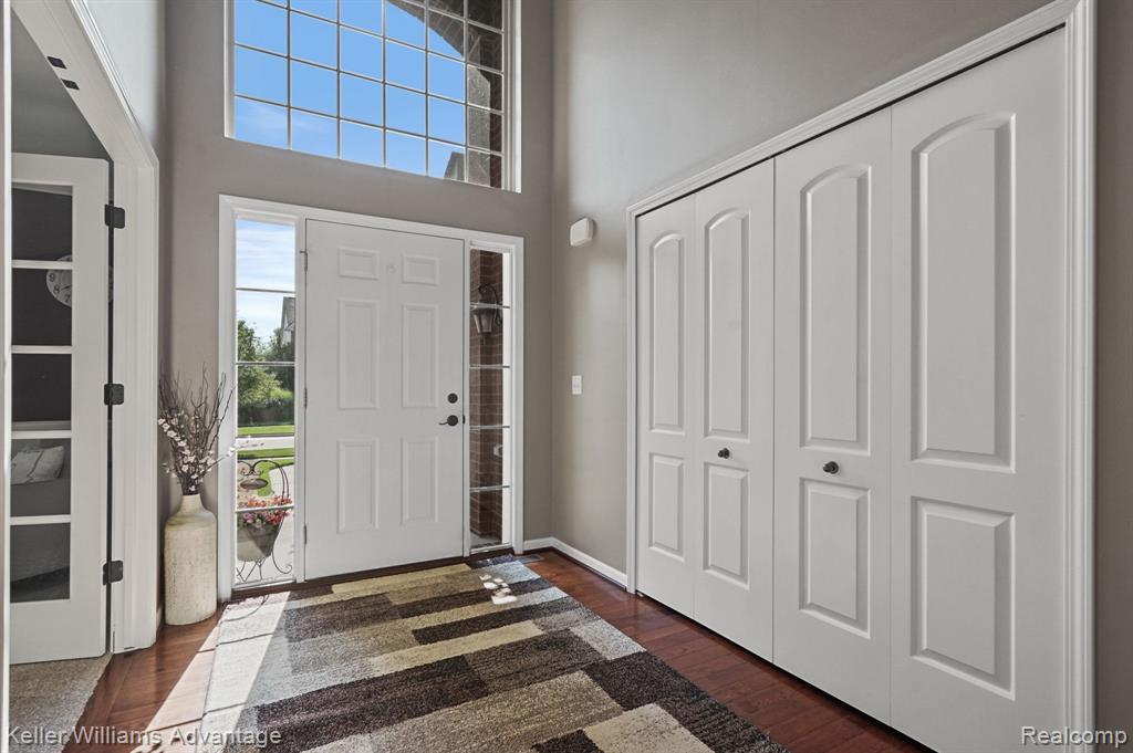 24601 BROMPTON Way, South Lyon, MI 48178 — Photo 8