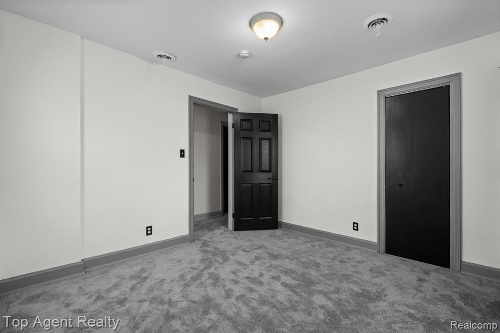 16204 Wisconsin Street, Detroit, MI 48221 — Photo 17