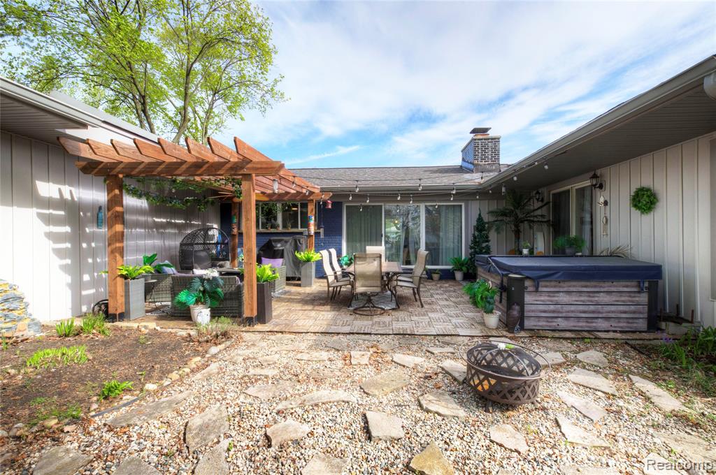 5367 Cambourne Place, West Bloomfield, MI — Photo 43