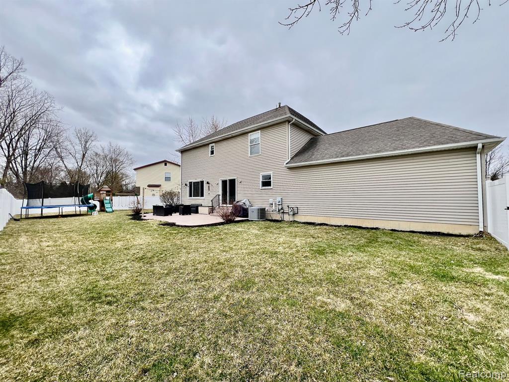 555 Colorado Avenue, Marysville, MI 48040 — Photo 42