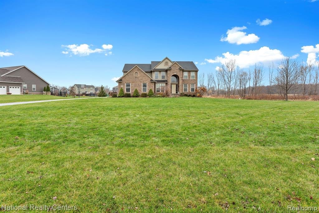 316 Lenox Lane, Brighton, MI 48114 — Photo 3