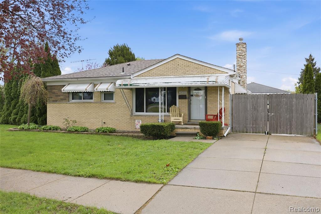24920 Star Valley Drive, Saint Clair Shores, MI 48080 — Photo 33