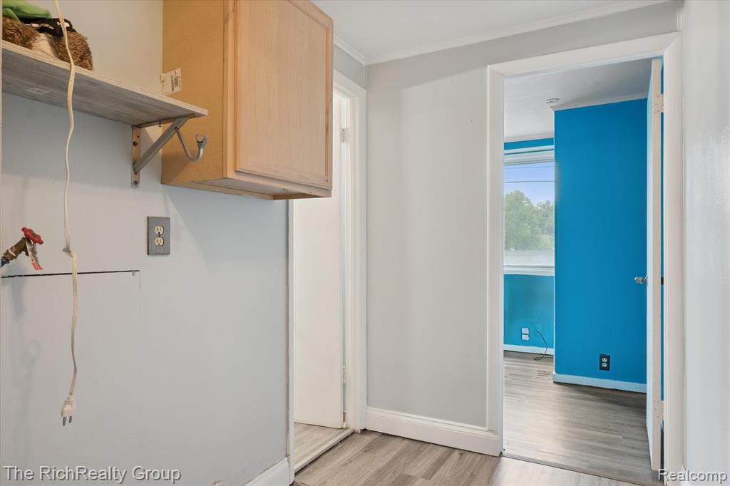 407 Estrada Drive, Belleville, MI 48111 — Photo 12