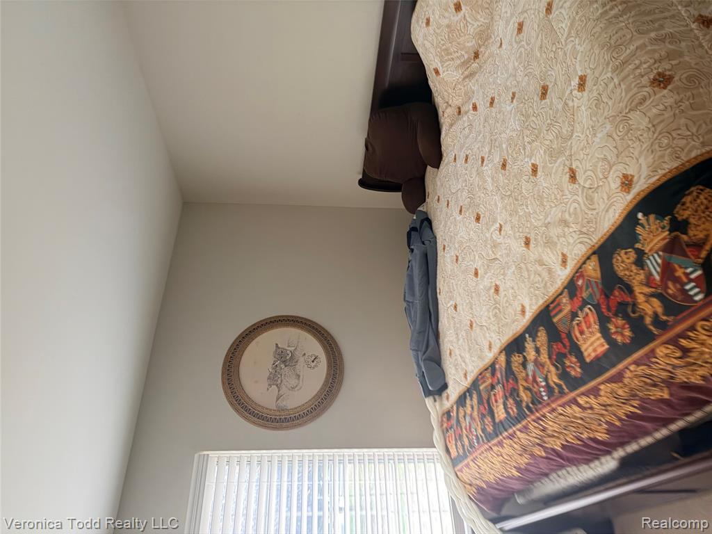 2994 Roundtree Drive, Troy, MI 48083 — Photo 12