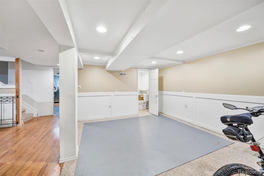 25279 Greenbrooke Drive, Southfield, MI 48033 — Photo 16