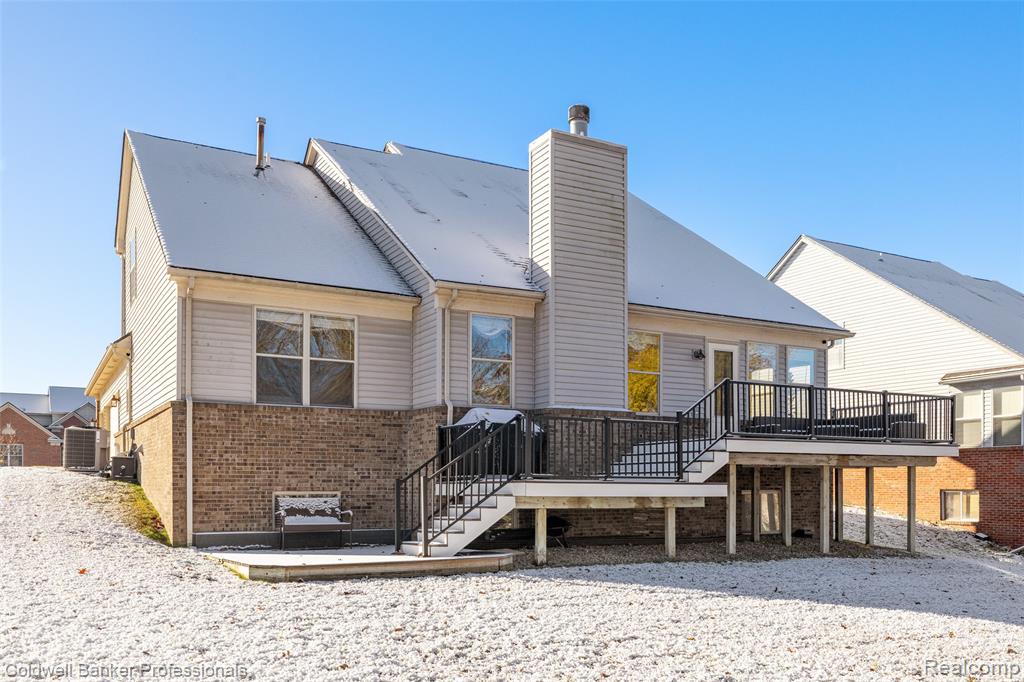 4881 Spring Meadow Drive, Clarkston, MI 48348 — Photo 43
