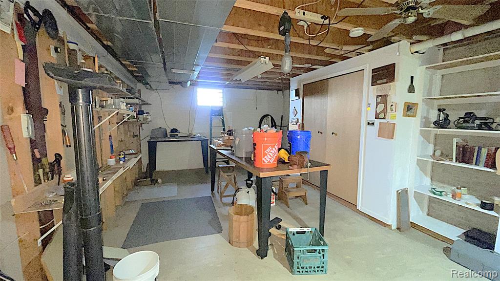 9142 Luea Lane, Swartz Creek, MI 48473 — Photo 46