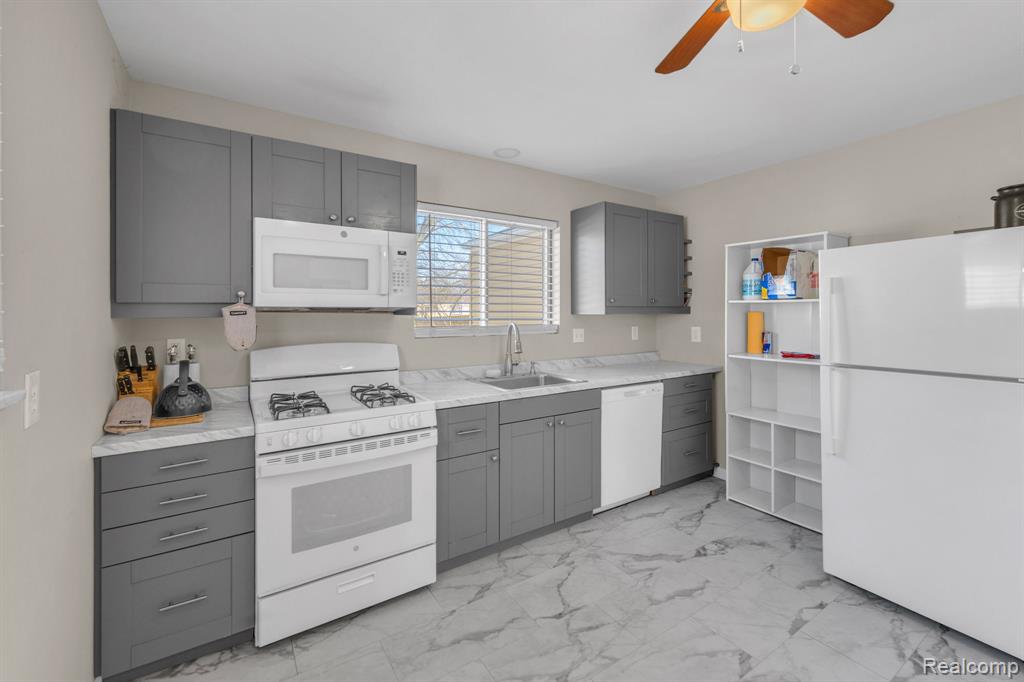 4475 Ziegler Street, Dearborn Heights, MI 48125 — Photo 10
