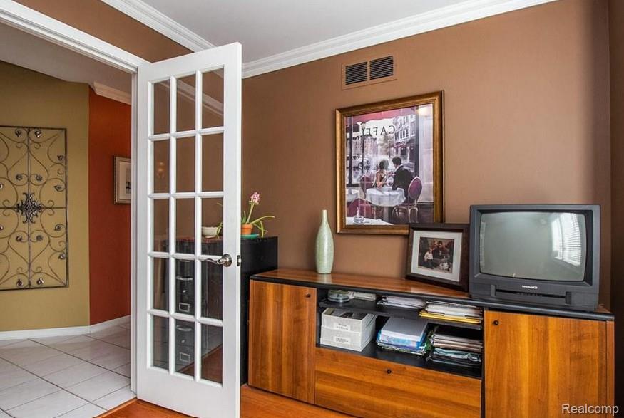 48428 Estera Drive, Utica, MI 48315 — Photo 18