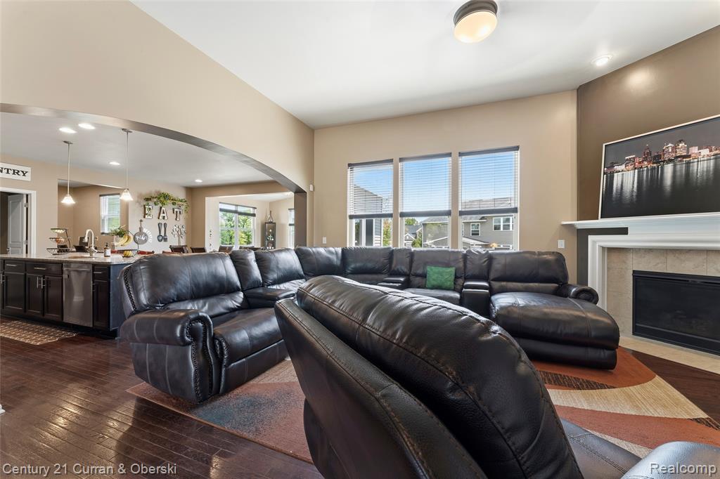 24986 Carriage Lane, South Lyon, MI 48178 — Photo 5