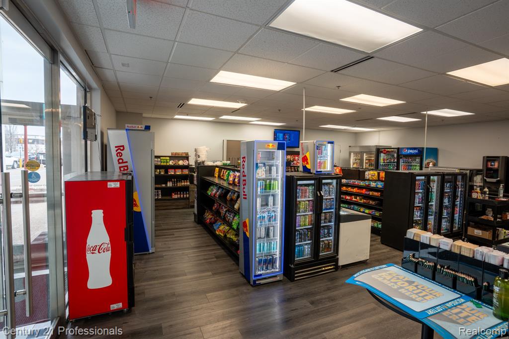 888 W Big Beaver - Troy Eatz Road, 112, Troy, MI 48084 — Photo 5