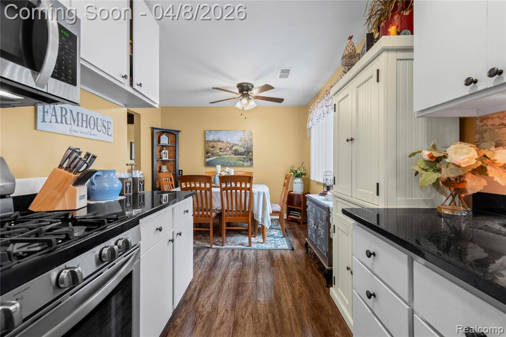 4685 Universal Street, Dearborn Heights, MI 48125 — Photo 13