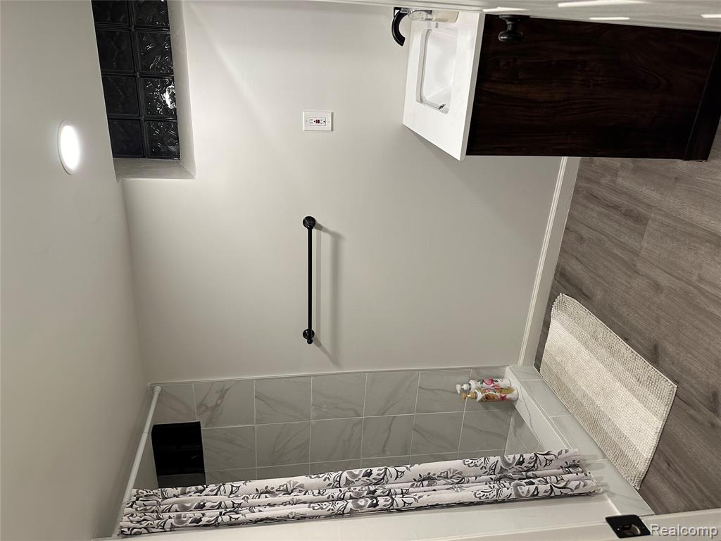 1700 Hamilton Drive, Bloomfield, MI 48302 — Photo 25