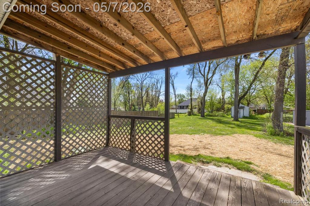 2795 Woodbury Street, Walled Lake, MI 48390 — Photo 47