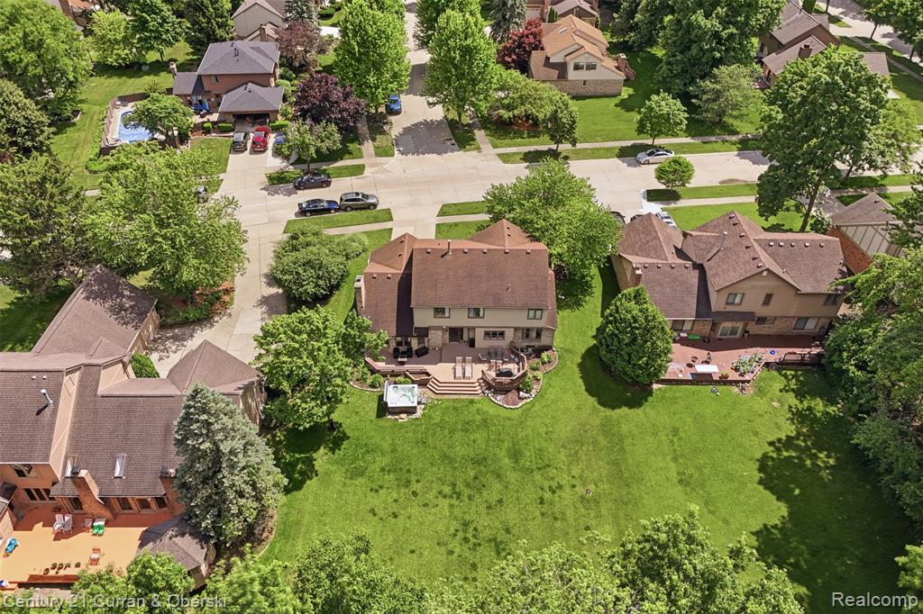 47008 Cider Mill Drive, Novi, MI — Photo 62
