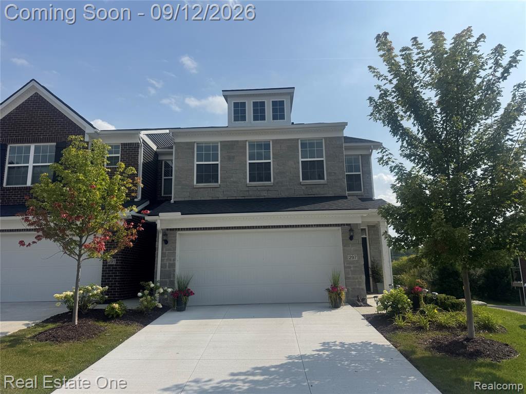 297 Strawberry Drive, Rochester Hills, MI 48307