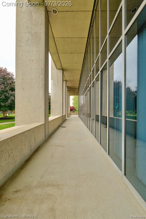 1300 E Lafayette Street, 912, Detroit, MI 48207 — Photo 42
