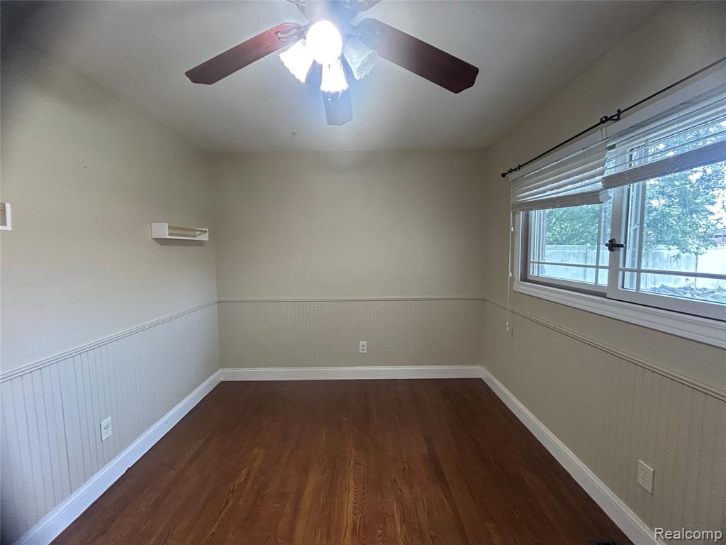 5045 Abington Drive, Troy, MI 48085 — Photo 18