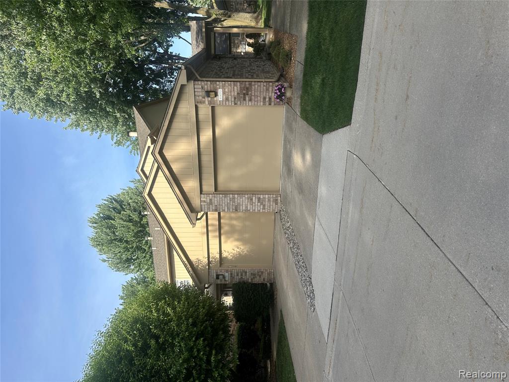 41460 Janet Circle, Clinton Twp, MI 48038 — Photo 3