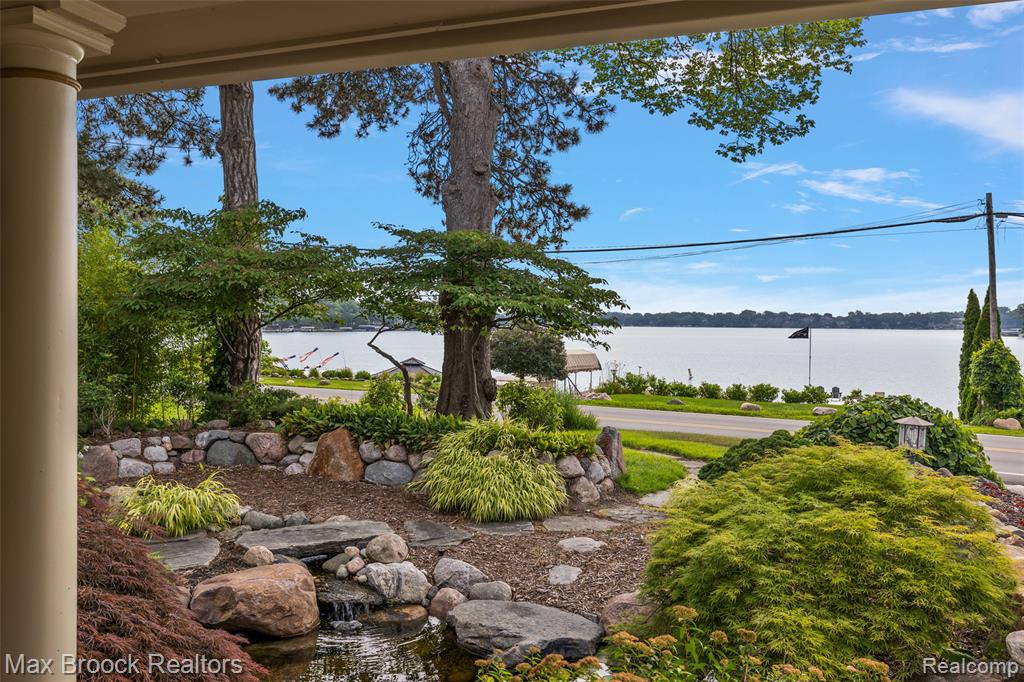 3642 Orchard Lake Road, West Bloomfield, MI 48324 — Photo 23