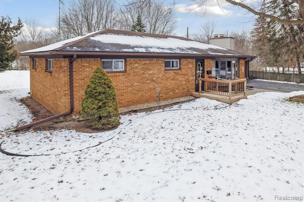 310 TAYLOR Lane, Chelsea, MI 48118 — Photo 45
