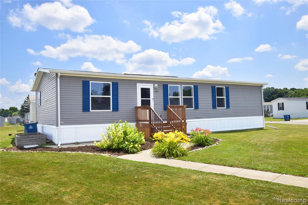 148 Pheasant Lane, Grand Blanc, MI 48439