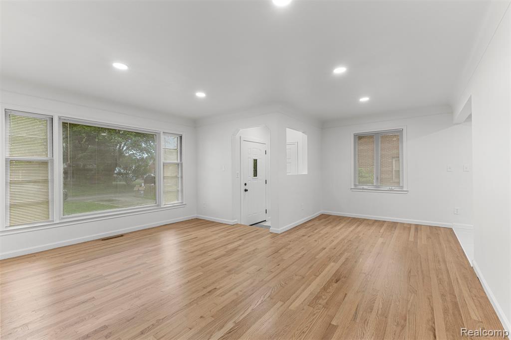 9983 Hemingway, Redford, MI 48239 — Photo 3