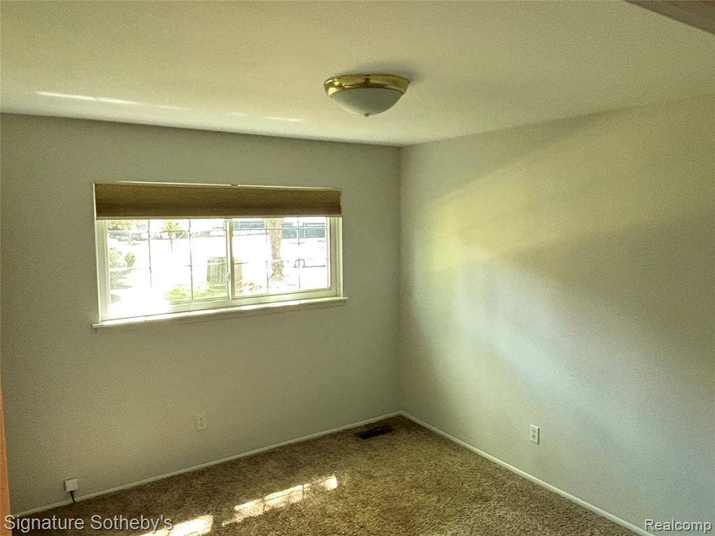 689 E Fox Hills Drive, 65, Bloomfield Hills, MI 48304 — Photo 15