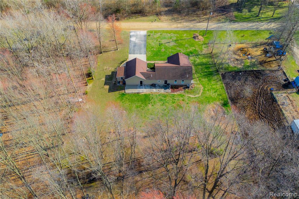 40880 Willis Road, Belleville, MI 48111 — Photo 37