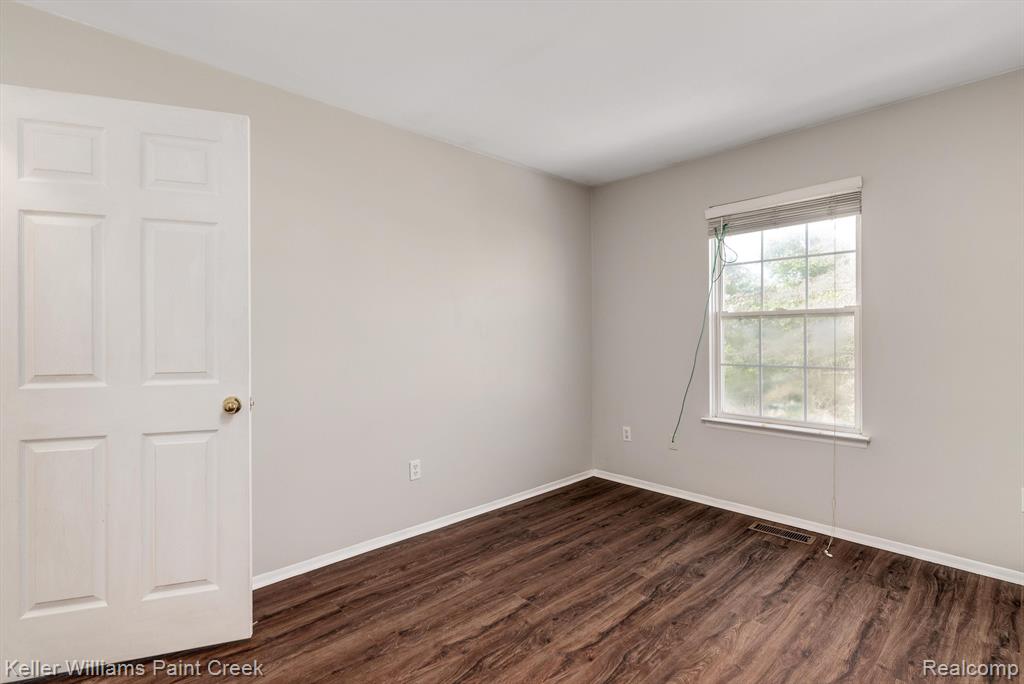22040 Cape Cod Way, Farmington Hills, MI 48336 — Photo 21